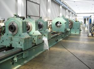 Kramatorsk KJ1910 heavy duty lathe